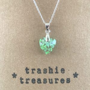 Dinky faceted heart pendant with green recycled beach plastic - Sterling Silver.